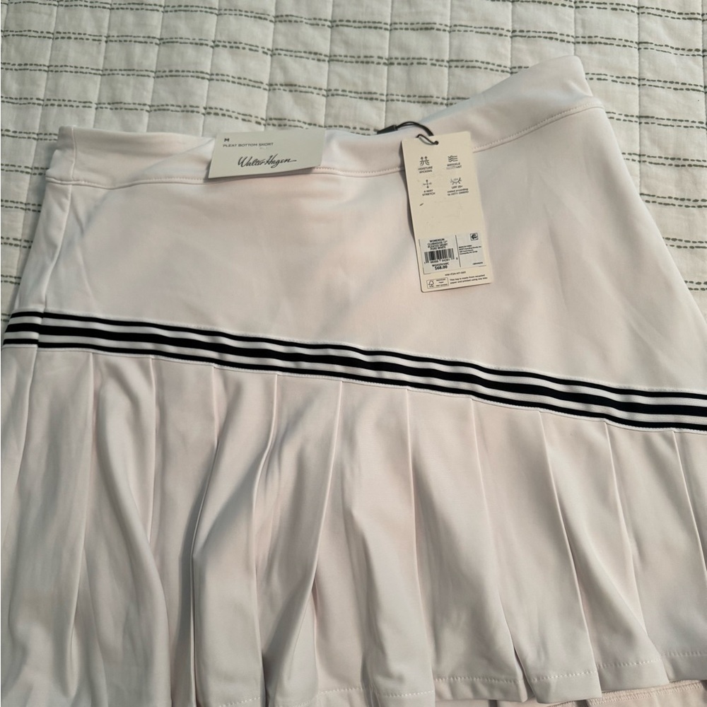 Walter Hagen White Pleated tennis/pickleball skort.